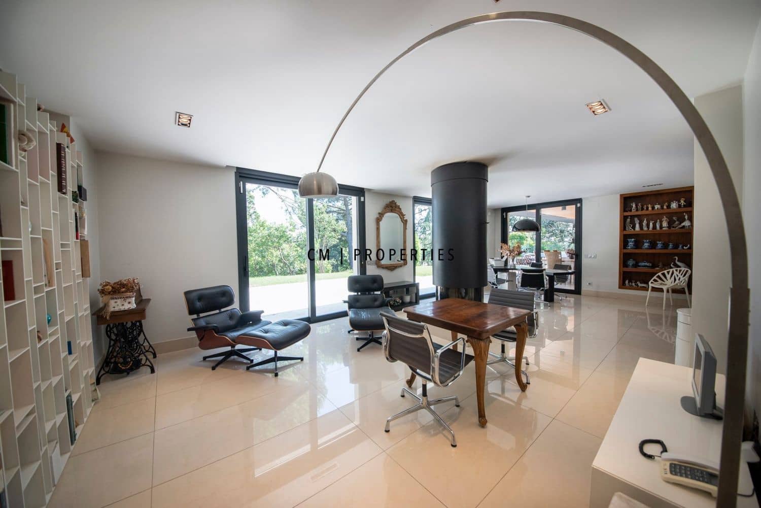 8 bedroom Villa for sale in Madrid city with pool garage - € 3,500,000 (Ref: 9341160)