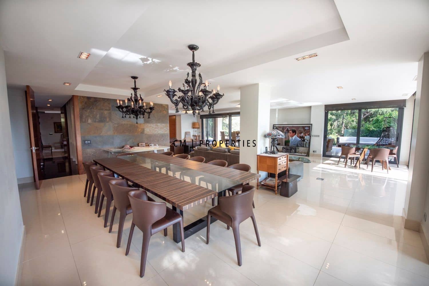 8 bedroom Villa for sale in Madrid city with pool garage - € 3,500,000 (Ref: 9341160)