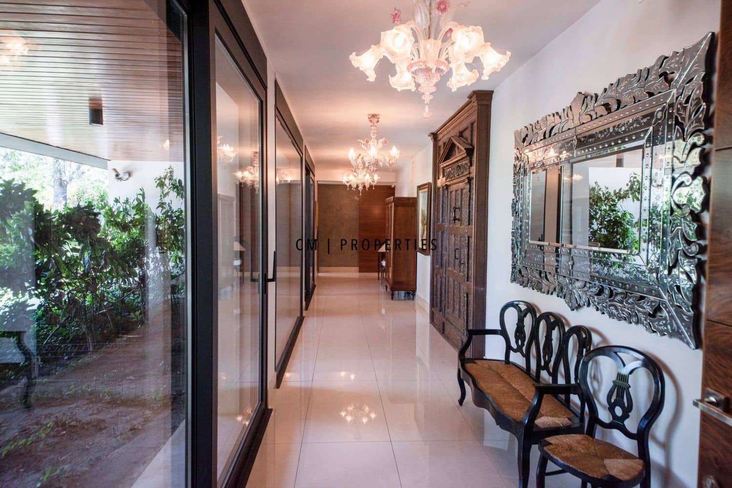 8 bedroom Villa for sale in Madrid city with pool garage - € 3,500,000 (Ref: 9341160)