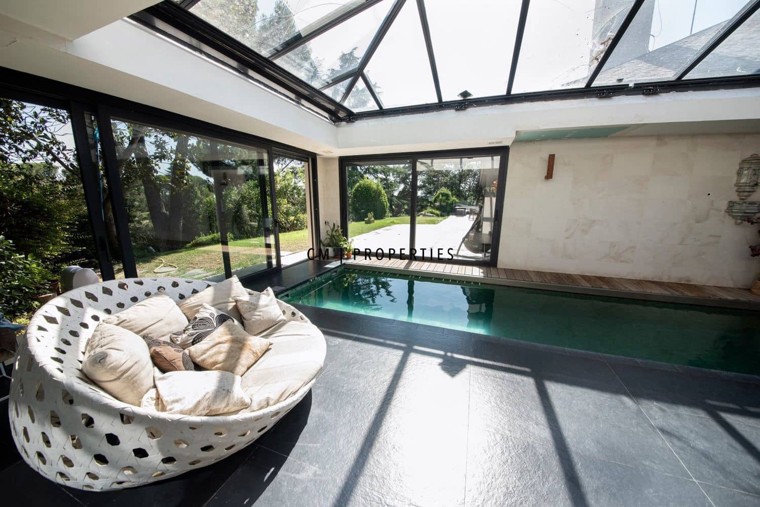 8 bedroom Villa for sale in Madrid city with pool garage - € 3,500,000 (Ref: 9341160)