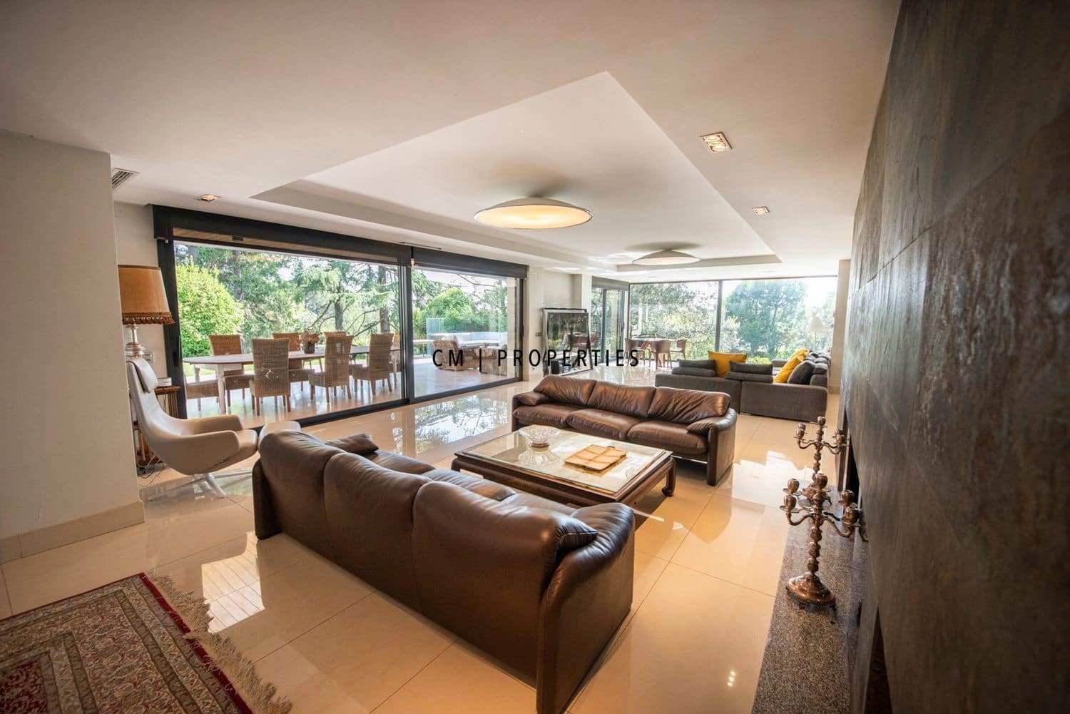 8 bedroom Villa for sale in Madrid city with pool garage - € 3,500,000 (Ref: 9341160)