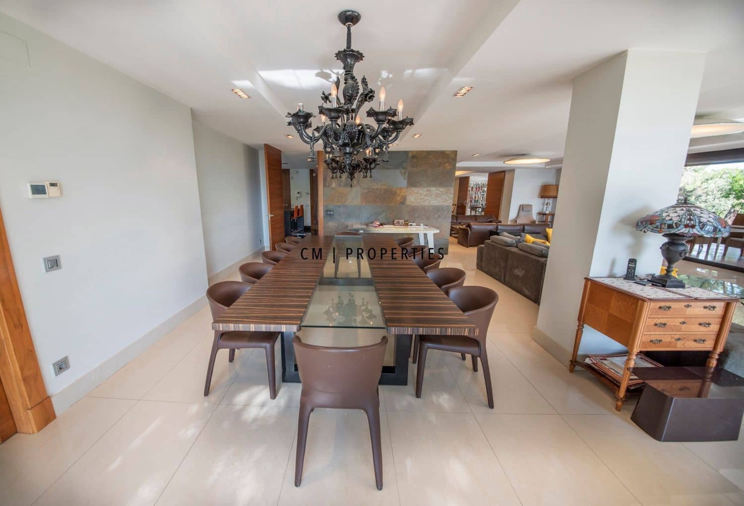 8 bedroom Villa for sale in Madrid city with pool garage - € 3,500,000 (Ref: 9341160)