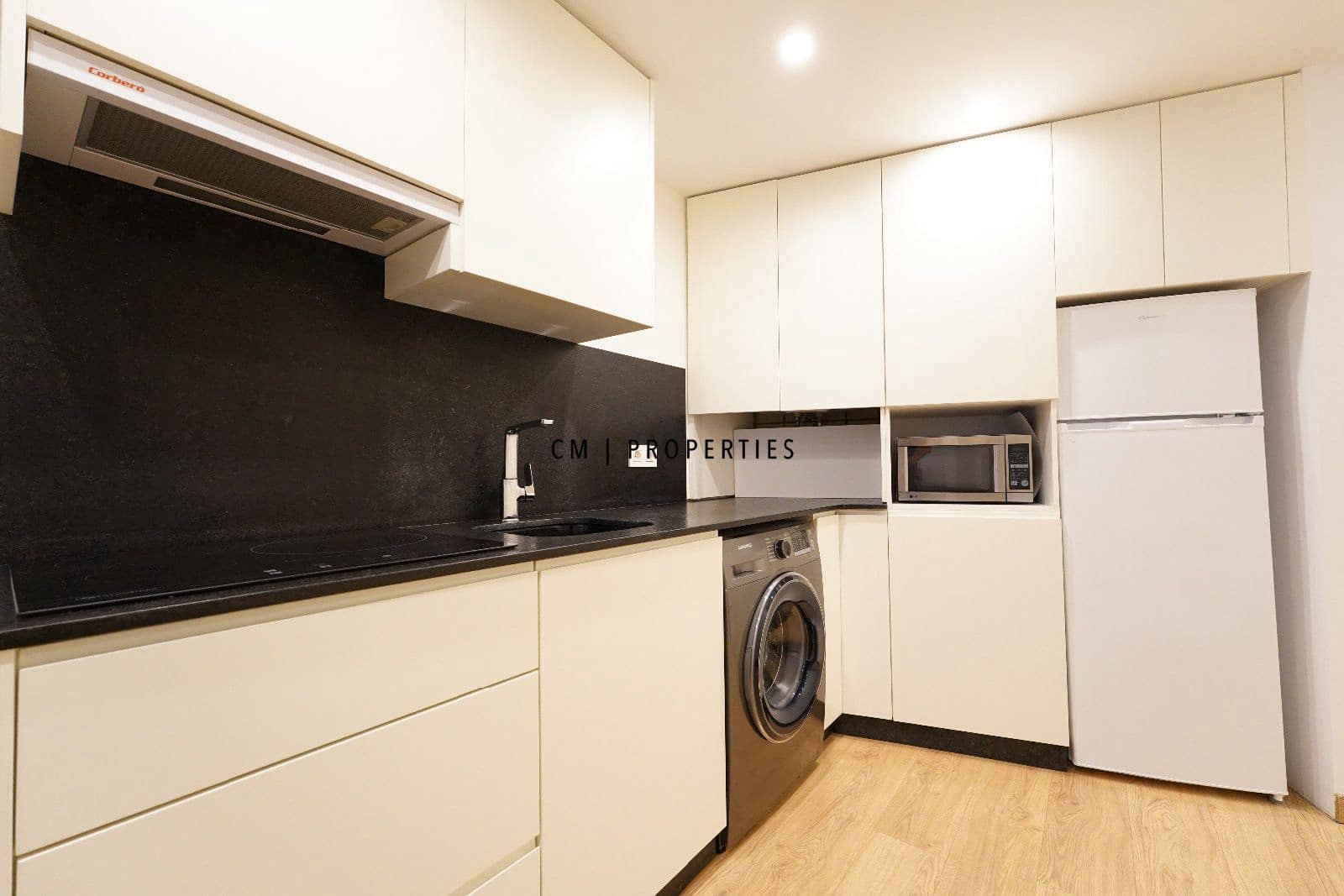 Piso de 1 habitación en València ciudad en venta - 350.000 € (Ref: 9343412)