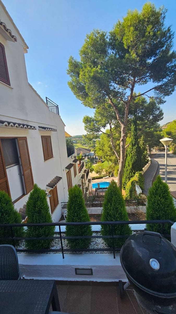 1 Zimmer Penthouse zu vermieten in Chiva mit Pool - 1.250 € (Ref: 9344174)