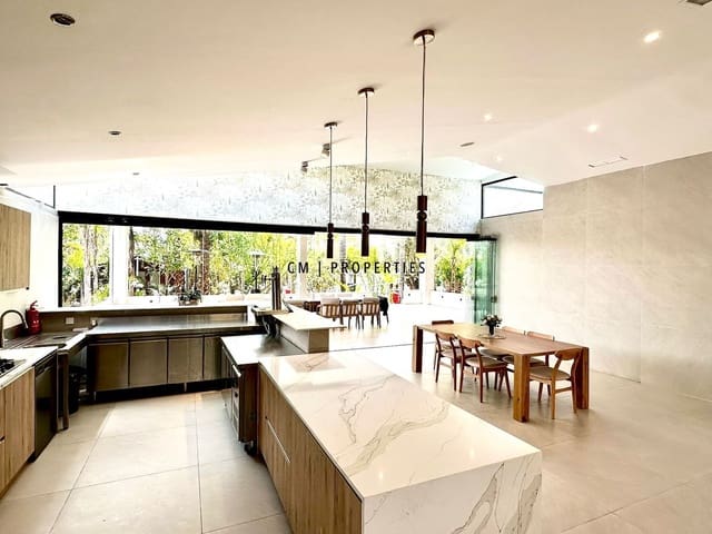 7 makuuhuone Huvila vuokrattavana paikassa Bétera mukana uima-altaan 
autotalli - 5 000 € (Ref: 9345495)