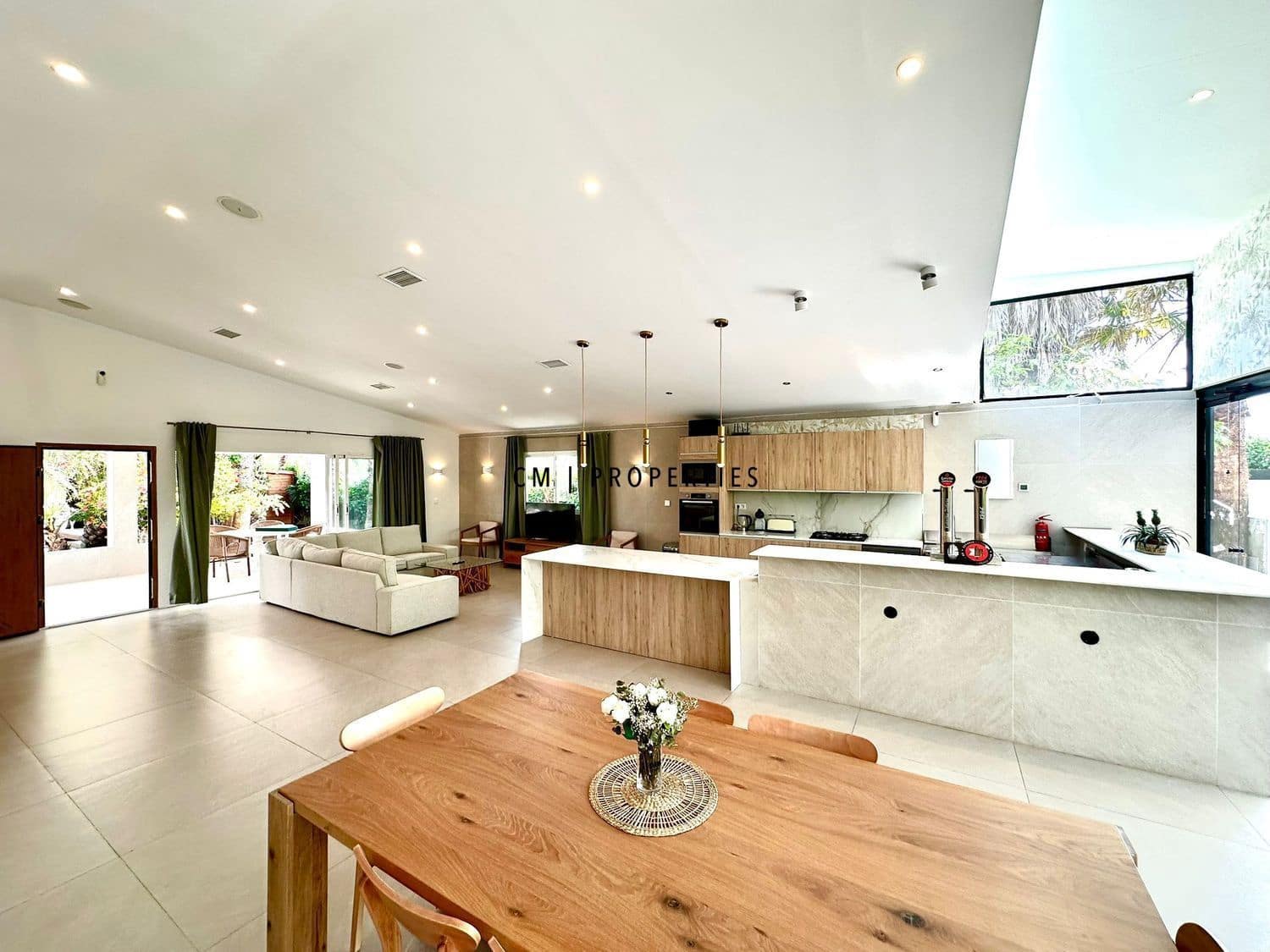 7 soveværelse Villa til leje i Betera med swimmingpool garage - € 5.000 (Ref: 9345495)