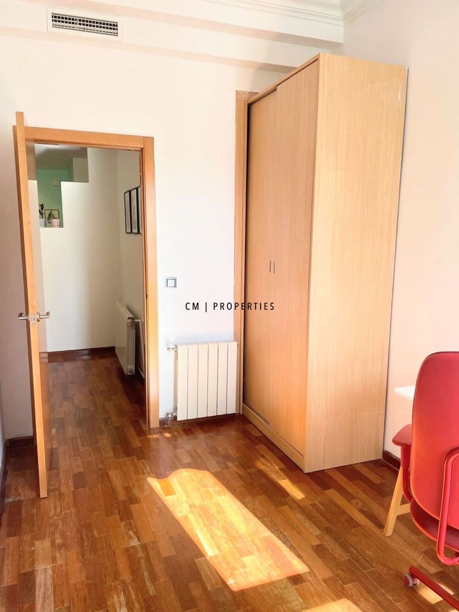 2 sypialnia Mieszkanie do wynajęcia w Miasto Walencja - 2 000 € (Ref: 9356511)