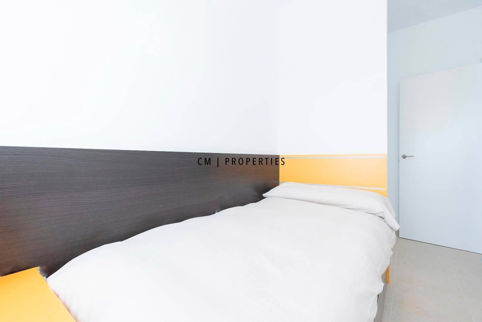 Casa de 4 habitaciones en Almenara en venta con piscina garaje - 360.000 € (Ref: 9357754)