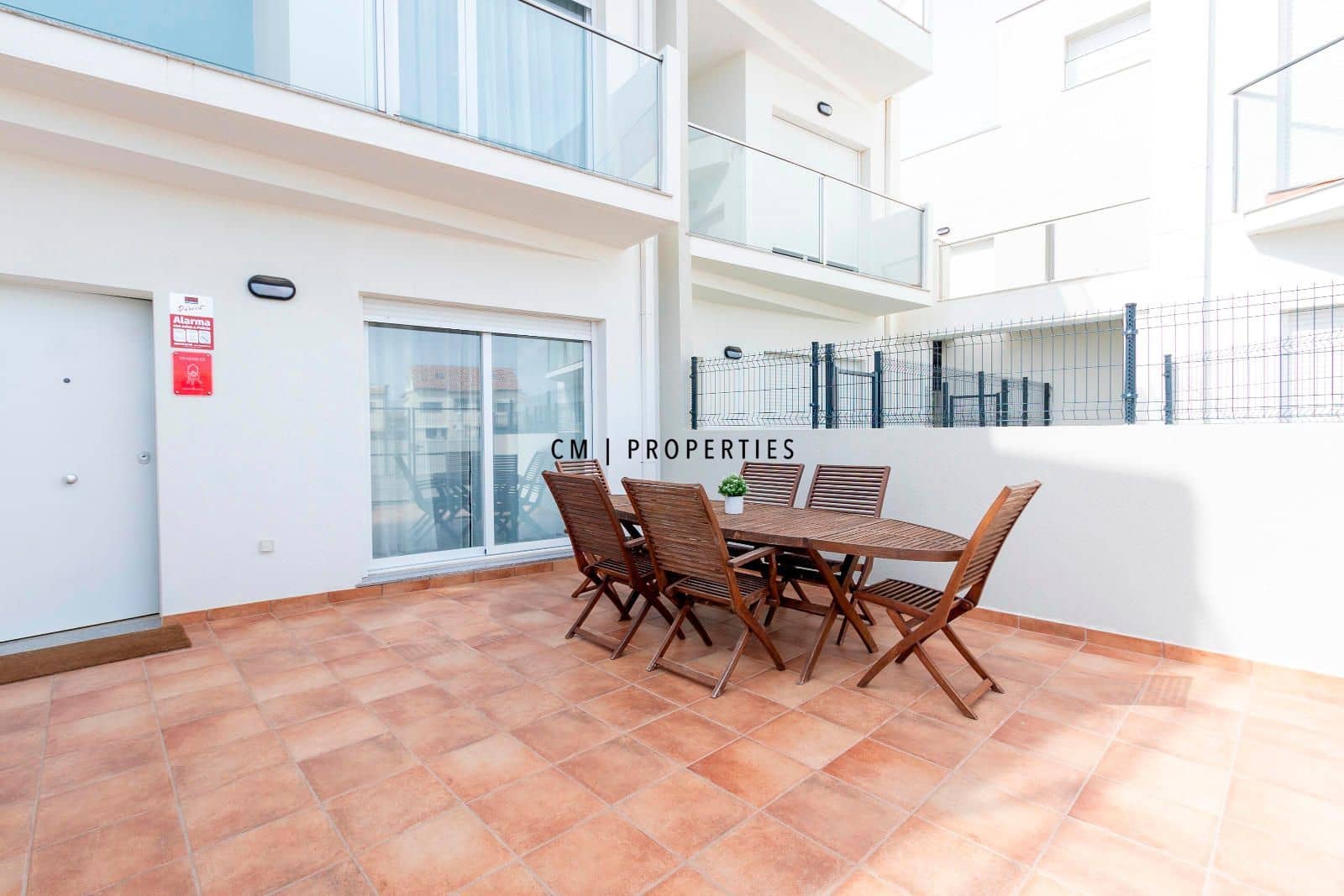 Casa de 4 habitaciones en Almenara en venta con piscina garaje - 360.000 € (Ref: 9357754)