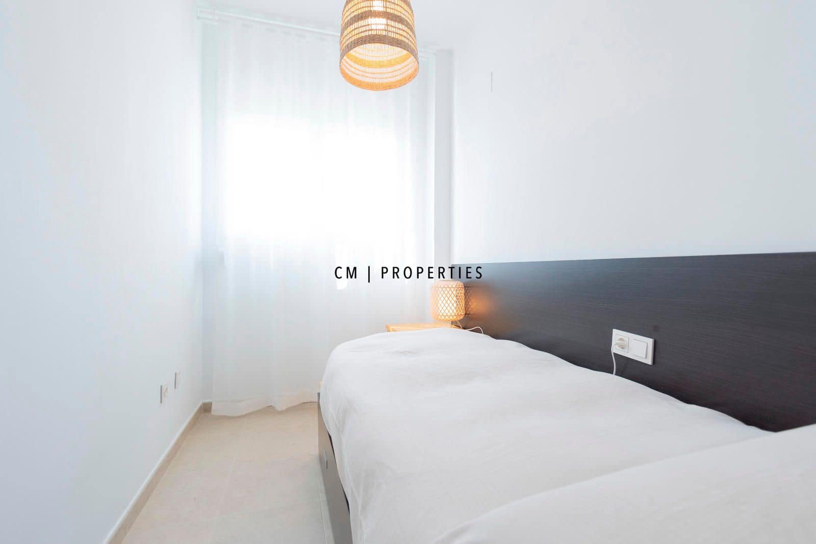 Casa de 4 habitaciones en Almenara en venta con piscina garaje - 360.000 € (Ref: 9357754)