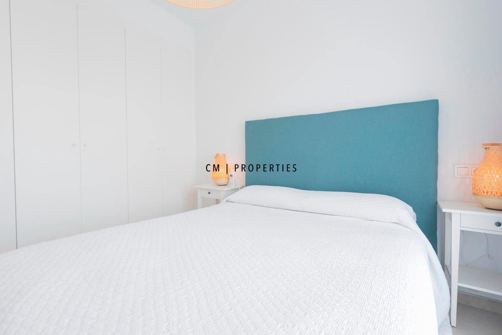 Casa de 4 habitaciones en Almenara en venta con piscina garaje - 360.000 € (Ref: 9357754)