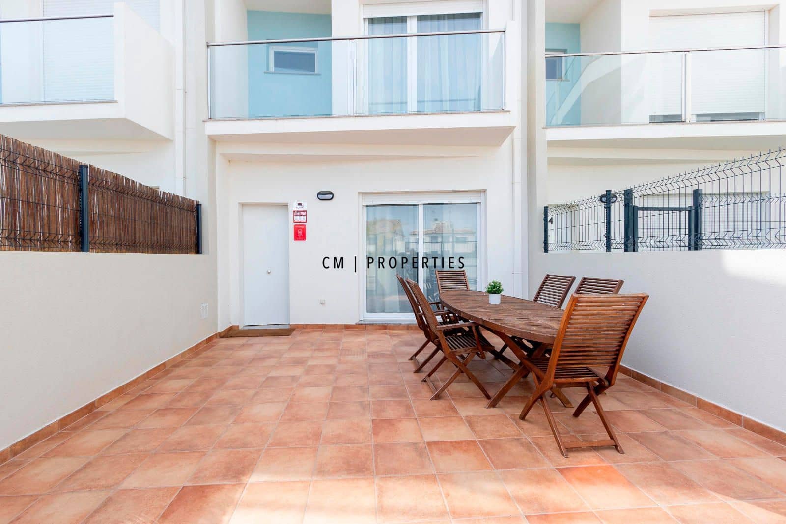 Casa de 4 habitaciones en Almenara en venta con piscina garaje - 360.000 € (Ref: 9357754)