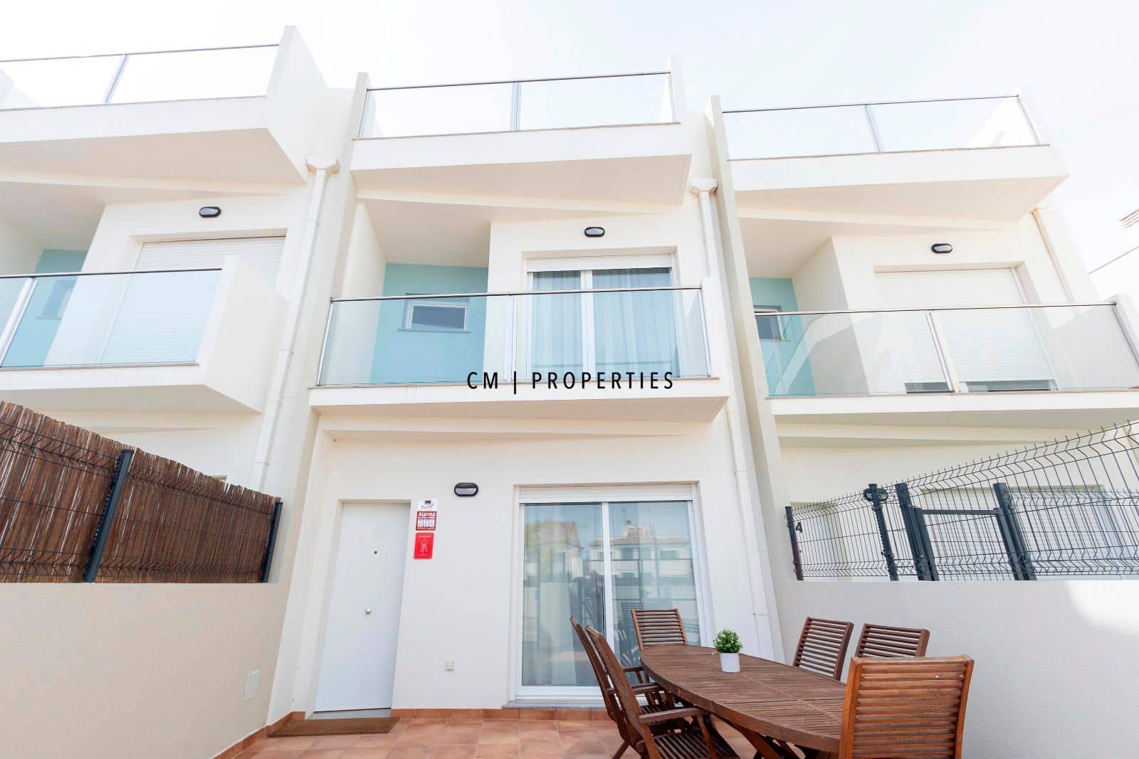 Casa de 4 habitaciones en Almenara en venta con piscina garaje - 360.000 € (Ref: 9357754)