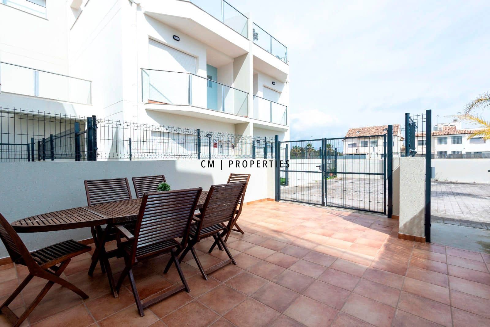 Casa de 4 habitaciones en Almenara en venta con piscina garaje - 360.000 € (Ref: 9357754)