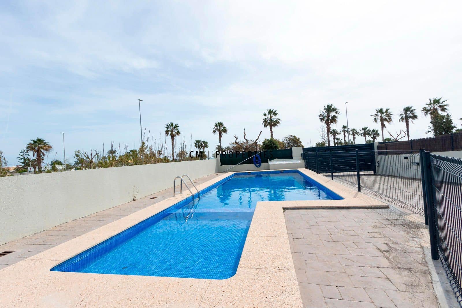 Casa de 4 habitaciones en Almenara en venta con piscina garaje - 360.000 € (Ref: 9357754)