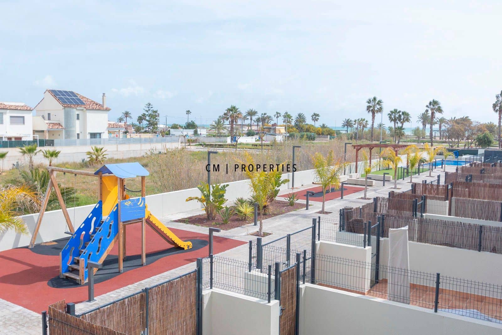 Casa de 4 habitaciones en Almenara en venta con piscina garaje - 360.000 € (Ref: 9357754)