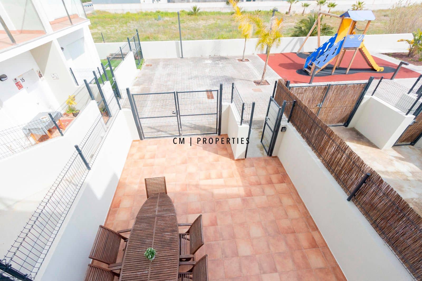 Casa de 4 habitaciones en Almenara en venta con piscina garaje - 360.000 € (Ref: 9357754)