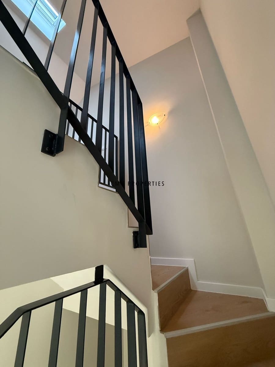 1 makuuhuone Asunto vuokrattavana paikassa Valencia kaupunki mukana uima-altaan 
autotalli - 1 800 € (Ref: 9360247)