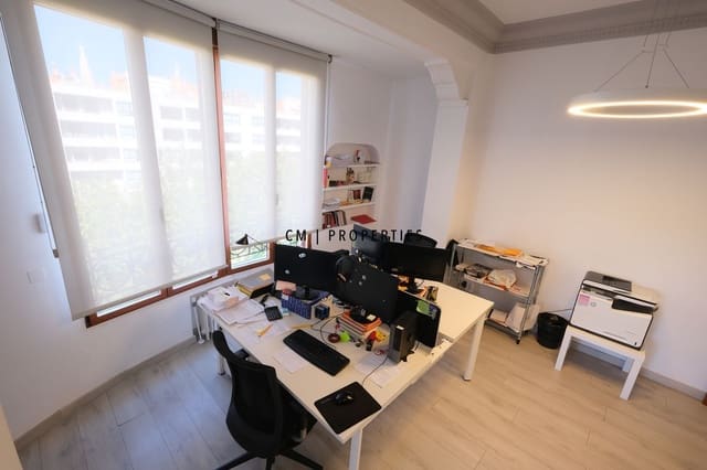 Kontor til leie i La Gran Via, Valencia by - € 3 000 (Ref: 9360785)