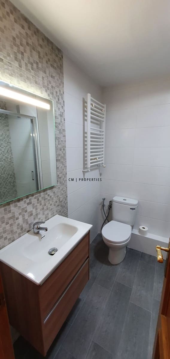 4 sypialnia Mieszkanie do wynajęcia w Miasto Walencja - 1 450 € (Ref: 9363023)