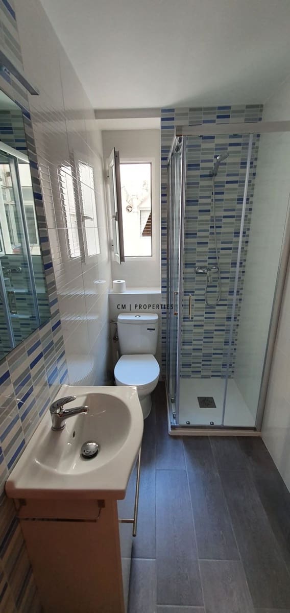 4 sypialnia Mieszkanie do wynajęcia w Miasto Walencja - 1 450 € (Ref: 9363023)