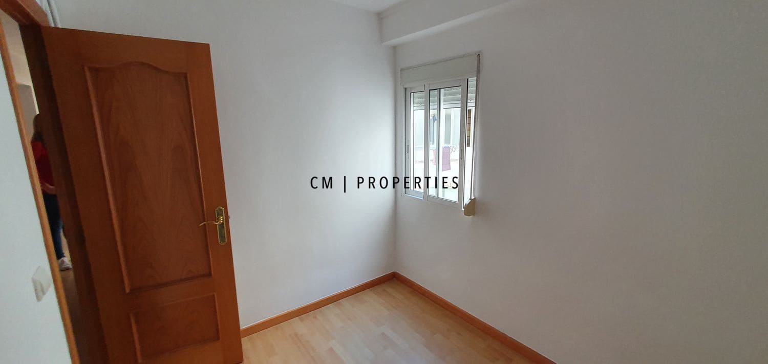 4 sypialnia Mieszkanie do wynajęcia w Miasto Walencja - 1 450 € (Ref: 9363023)