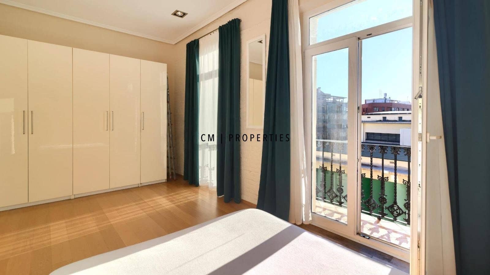 1 Zimmer Wohnung zu vermieten in Valencia Stadt - 1.450 € (Ref: 9378297)