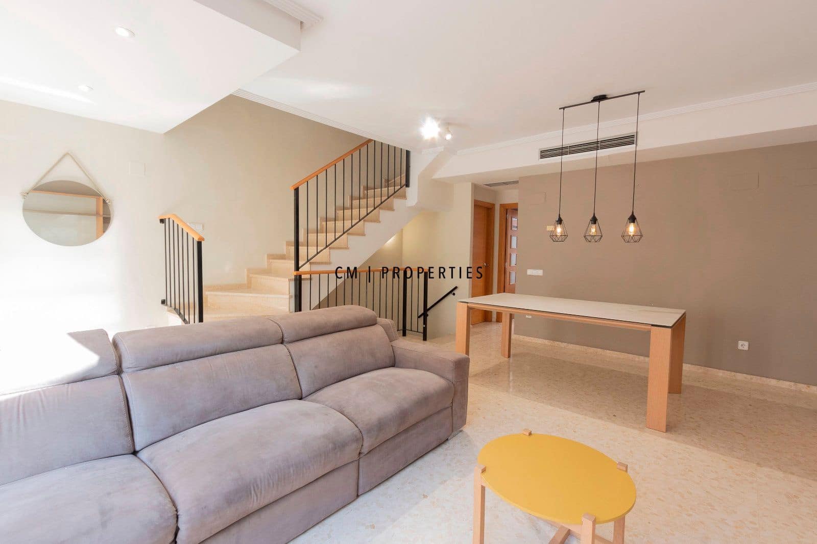 4 soveværelse Lejlighed til salg i Moncada med garage - € 550.000 (Ref: 9378389)