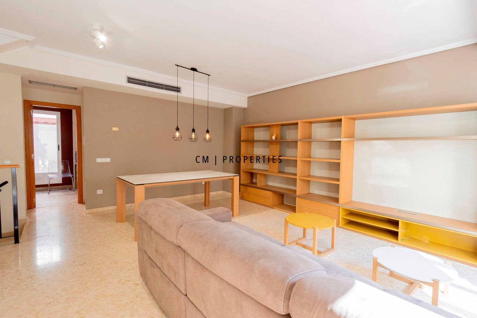 4 soveværelse Lejlighed til salg i Moncada med garage - € 550.000 (Ref: 9378389)