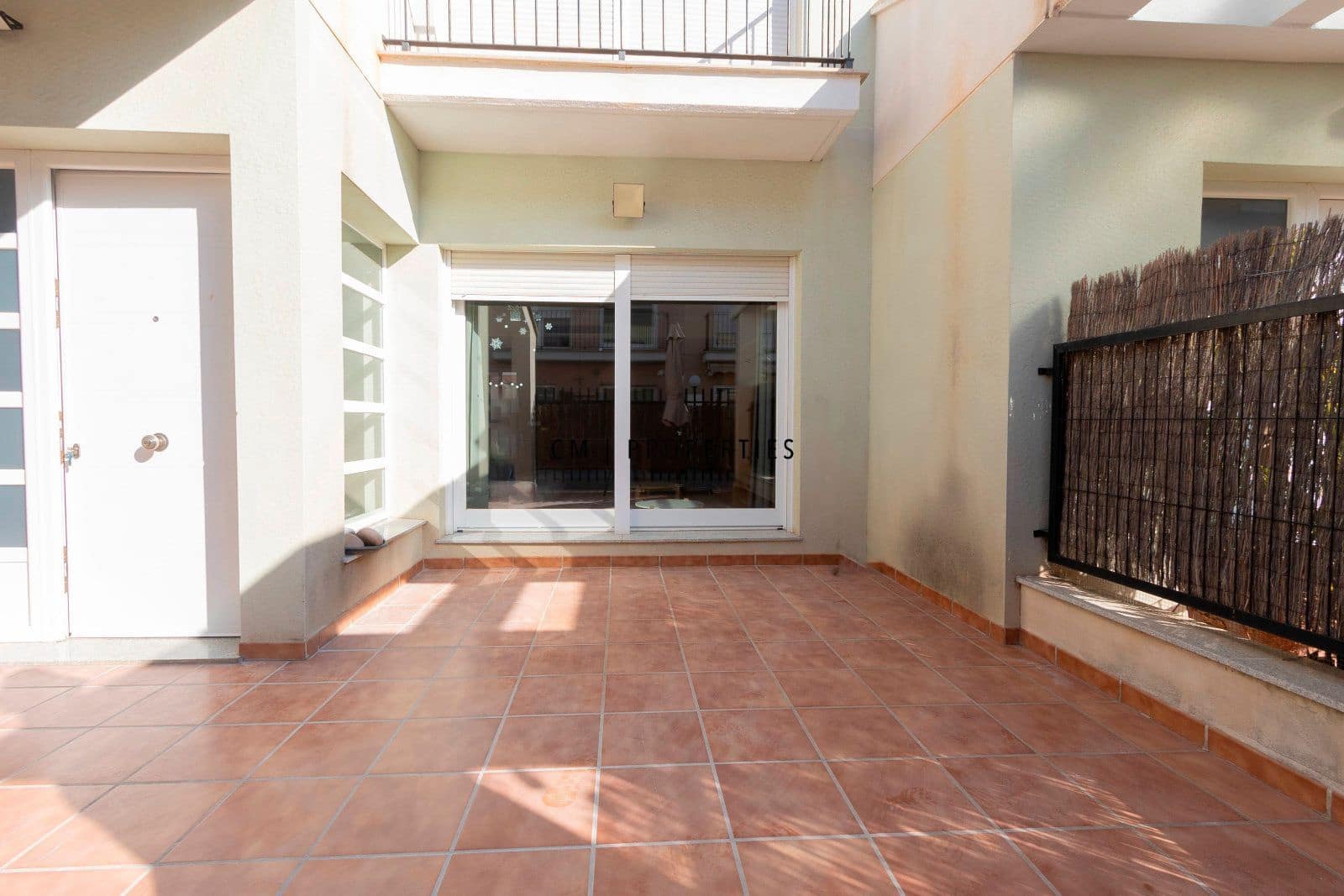 4 soveværelse Lejlighed til salg i Moncada med garage - € 550.000 (Ref: 9378389)