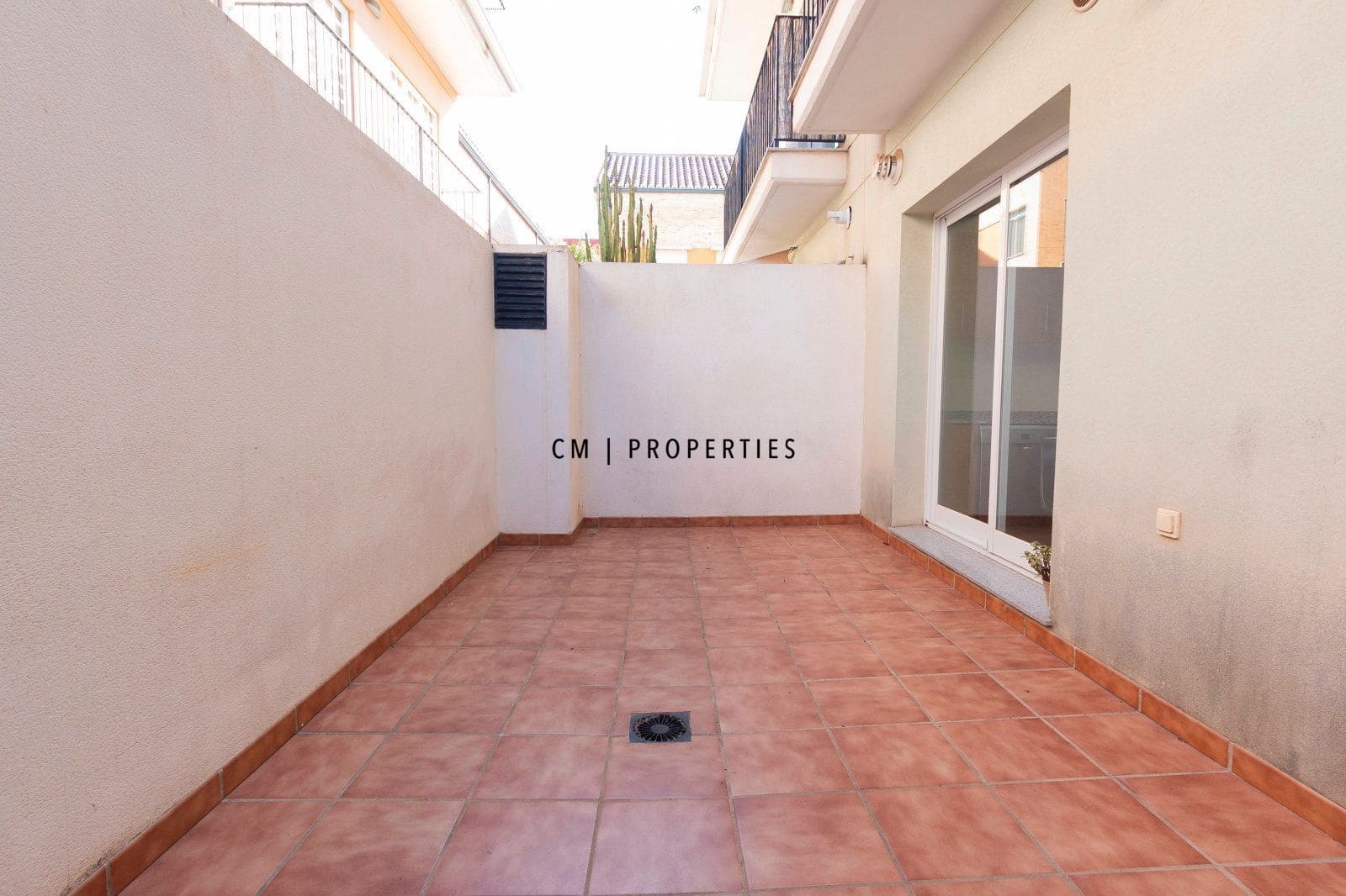 4 soveværelse Lejlighed til salg i Moncada med garage - € 550.000 (Ref: 9378389)