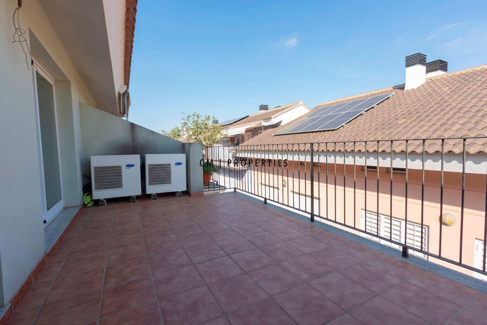 4 soveværelse Lejlighed til salg i Moncada med garage - € 550.000 (Ref: 9378389)