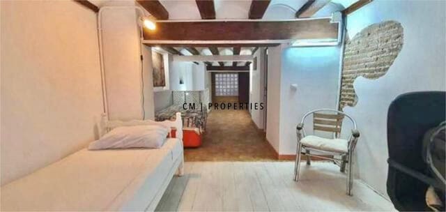 2 bedroom Villa for sale in Sant Francesc, Valencia city - € 440,000 (Ref: 9378390)