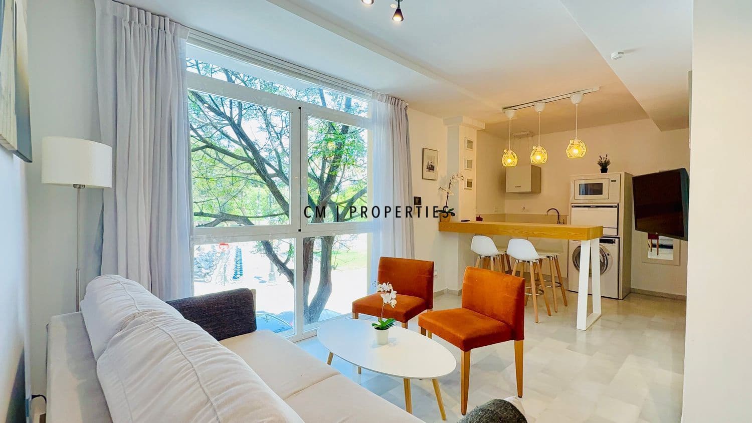 1 soverom Leilighet til leie i Valencia by - € 1 400 (Ref: 9378454)