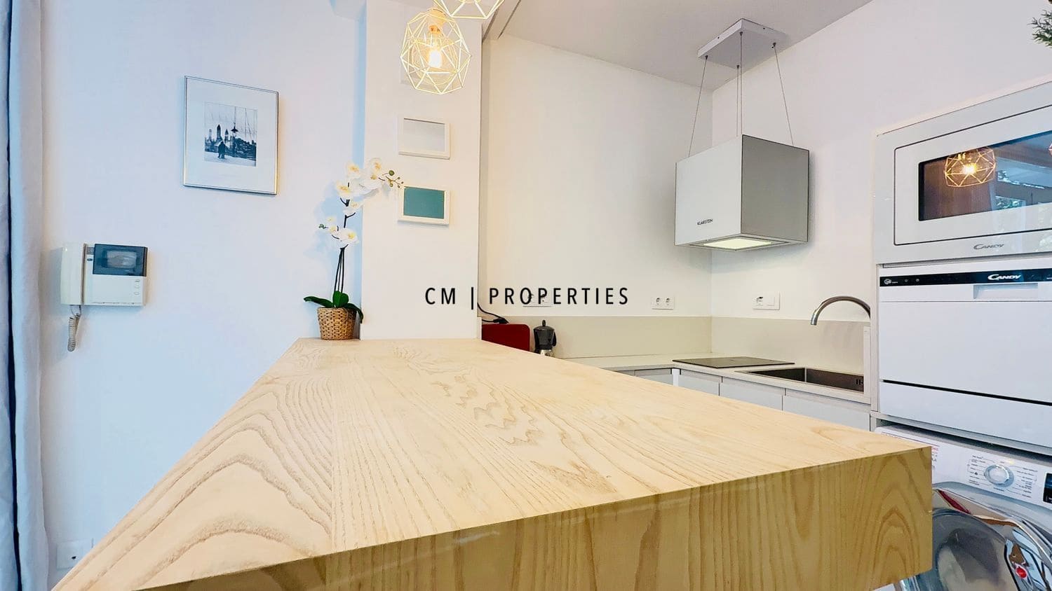 1 soverom Leilighet til leie i Valencia by - € 1 400 (Ref: 9378454)