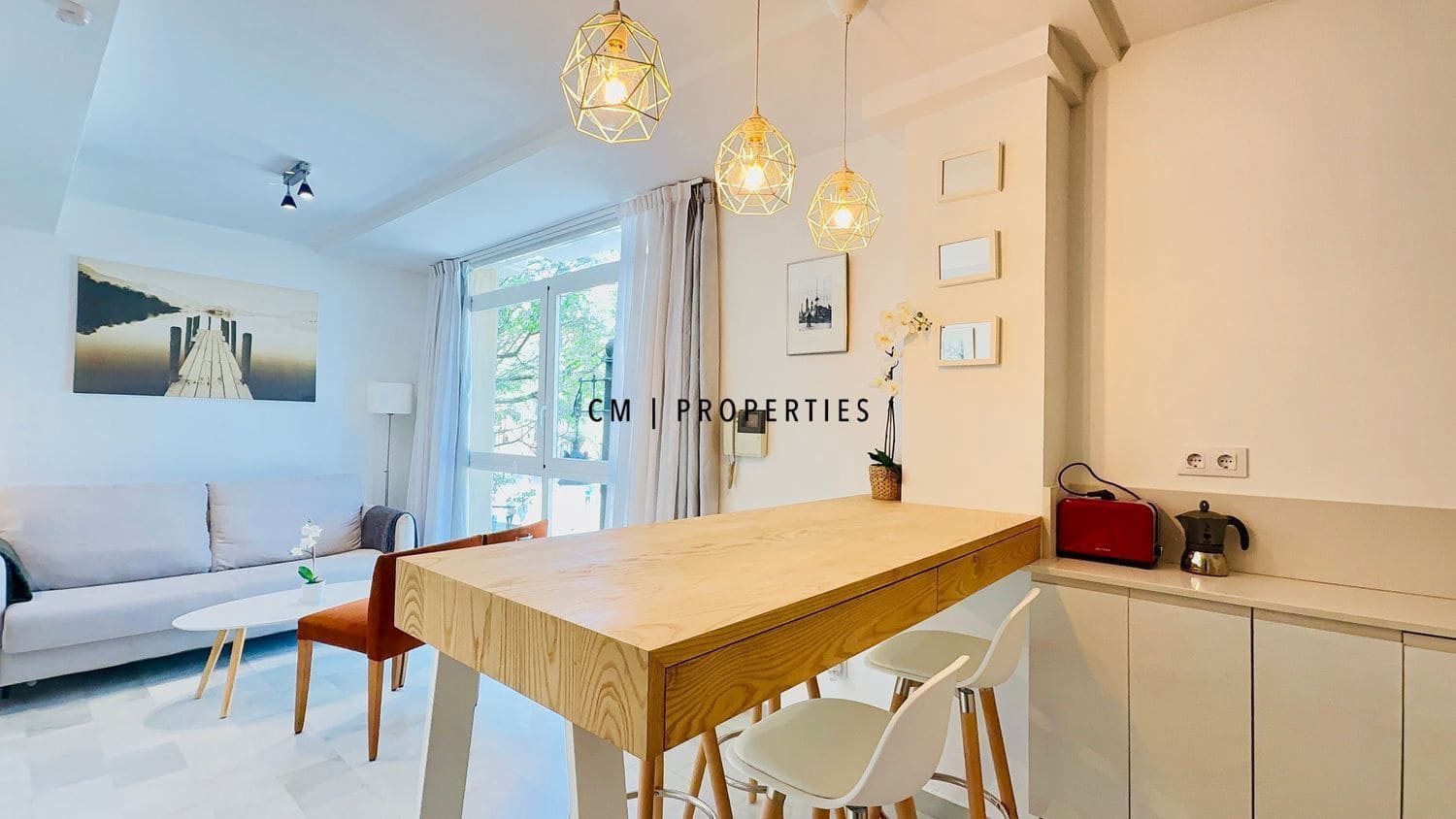 1 soverom Leilighet til leie i Valencia by - € 1 400 (Ref: 9378454)