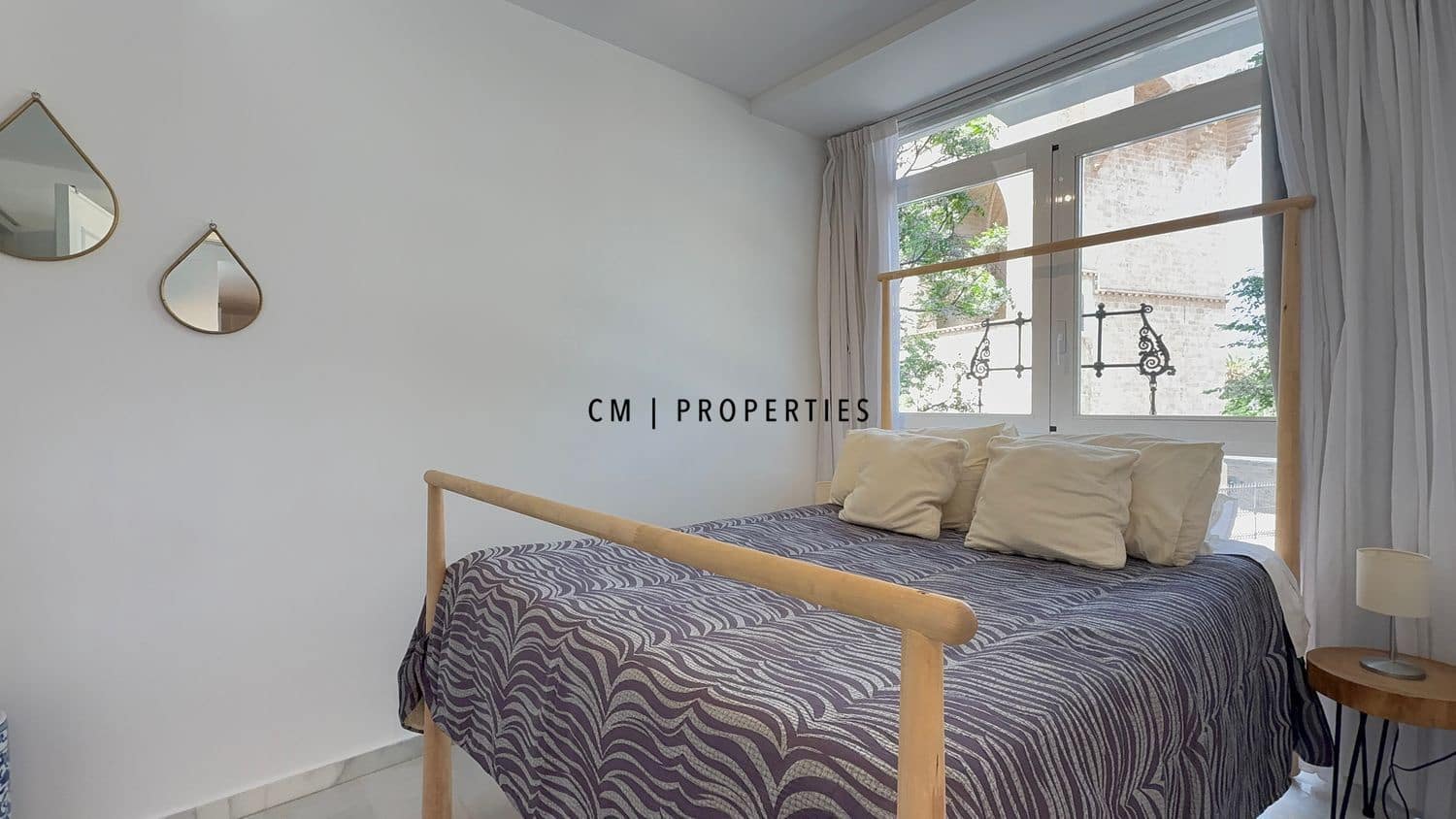 1 soverom Leilighet til leie i Valencia by - € 1 400 (Ref: 9378454)