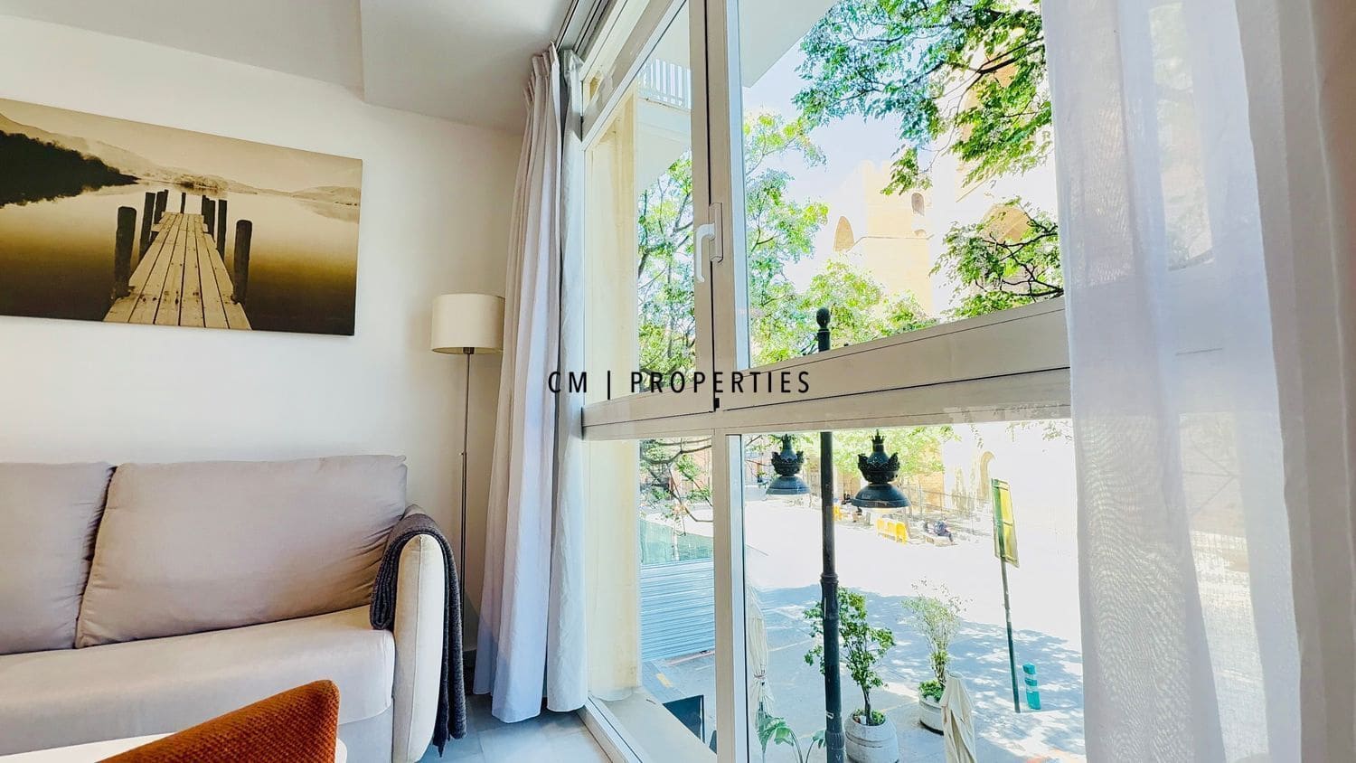 1 soverom Leilighet til leie i Valencia by - € 1 400 (Ref: 9378454)