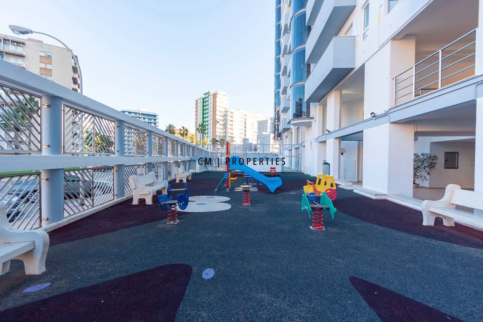 3 slaapkamer Penthouse te koop in Cullera met zwembad - € 699.000 (Ref: 9379734)