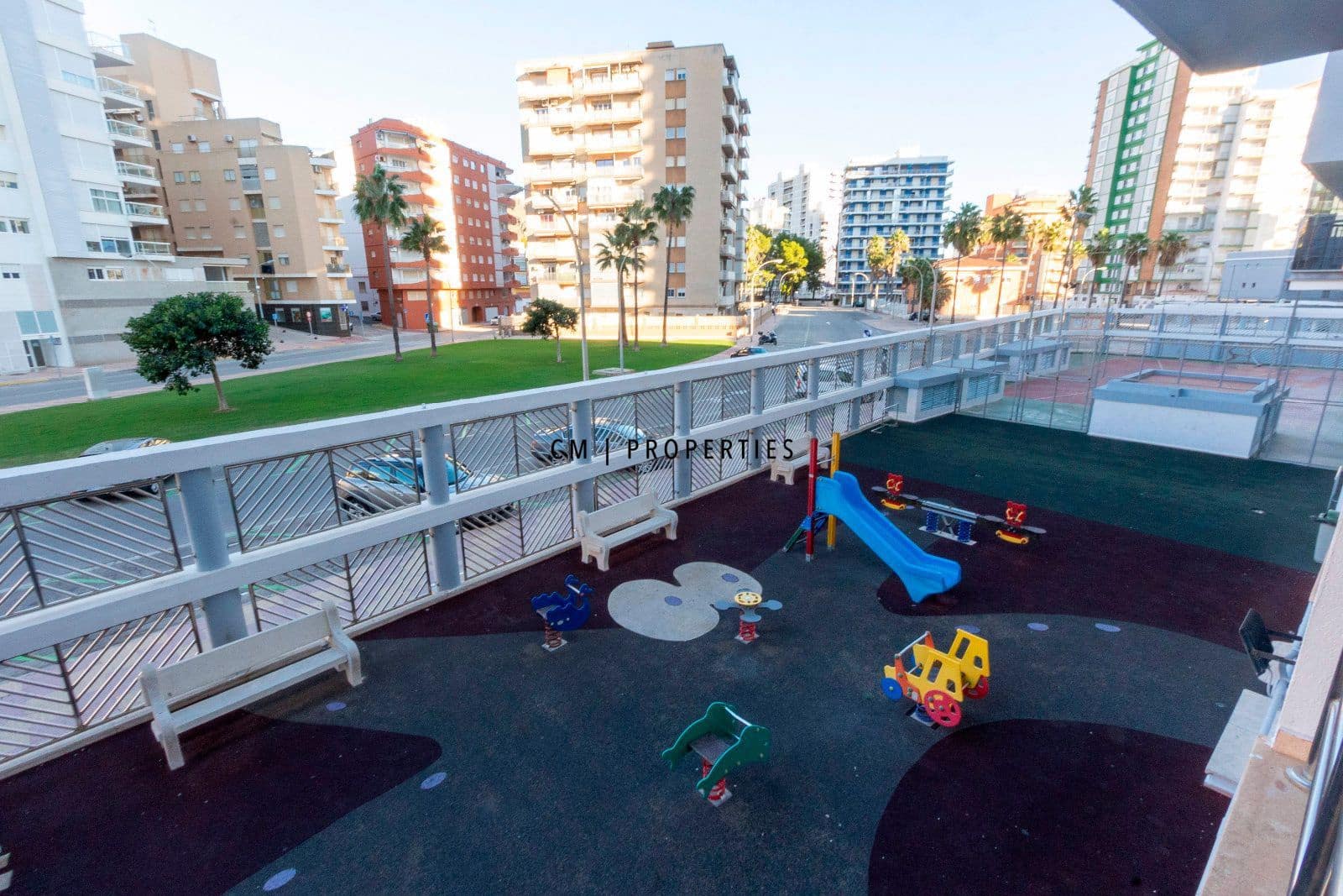 3 slaapkamer Penthouse te koop in Cullera met zwembad - € 699.000 (Ref: 9379734)
