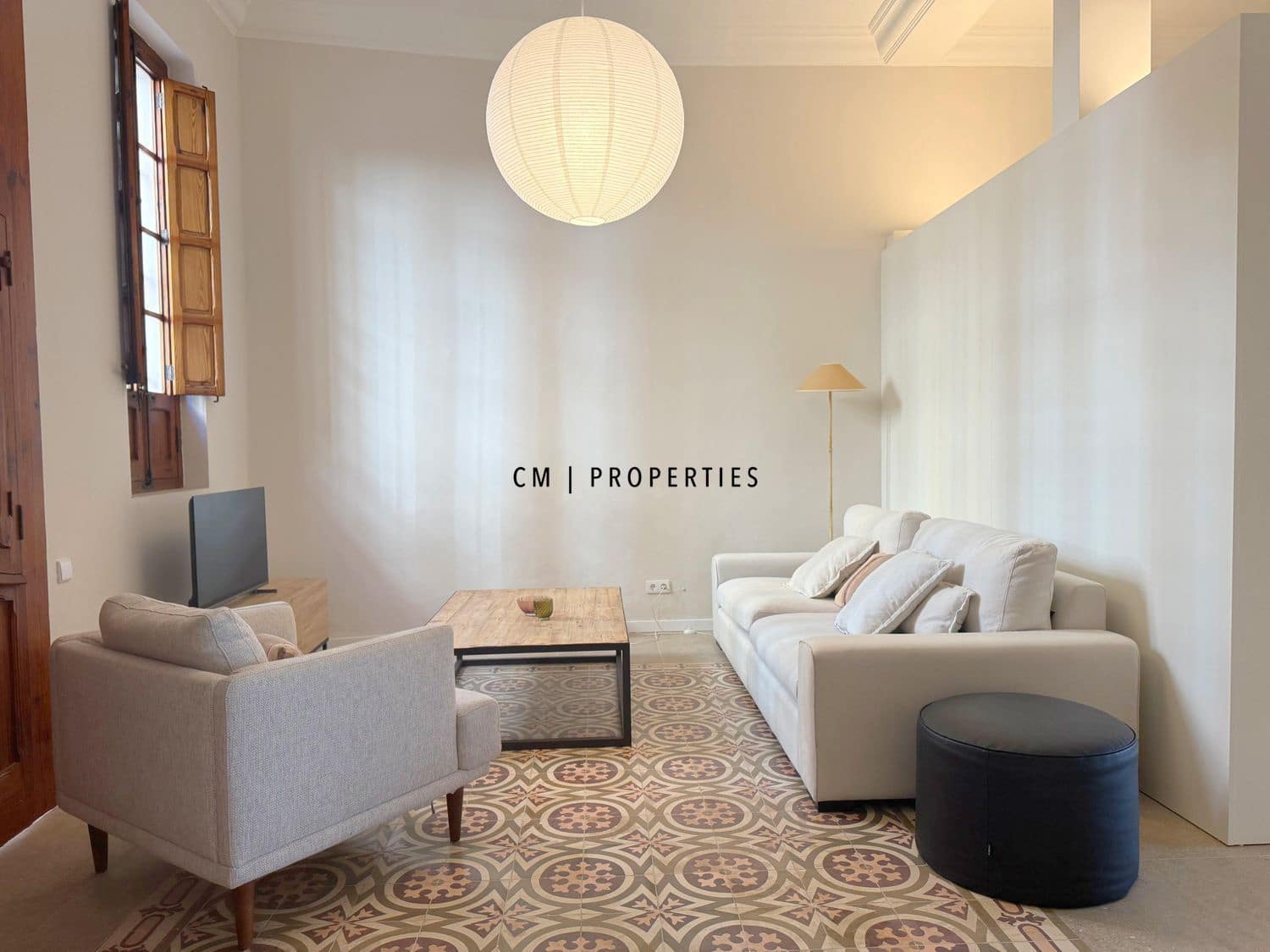 3 soverom Villa til leie i Moncada - € 1 800 (Ref: 9383826)