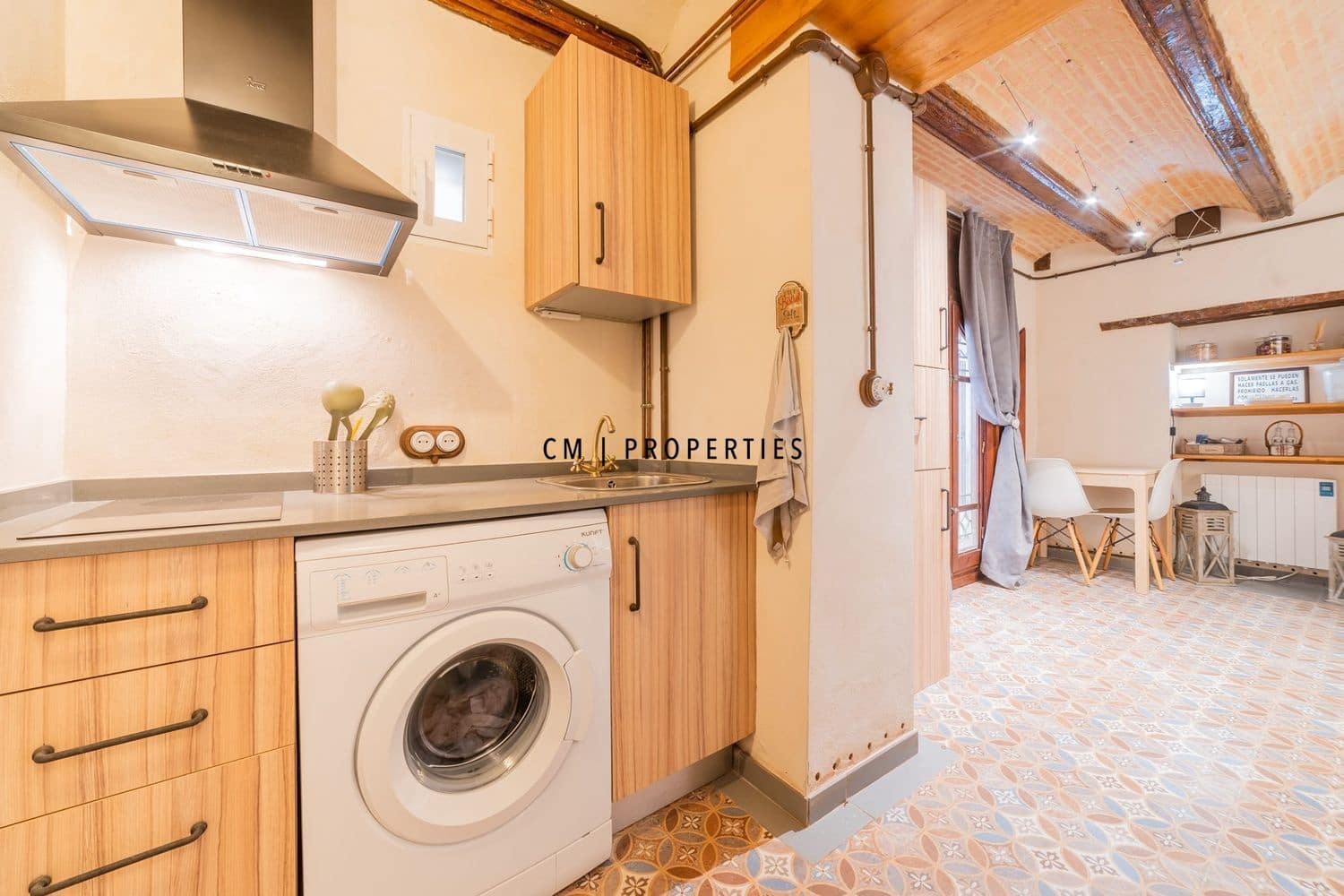 1 makuuhuone Asunto vuokrattavana paikassa Valencia kaupunki - 1 100 € (Ref: 9386315)