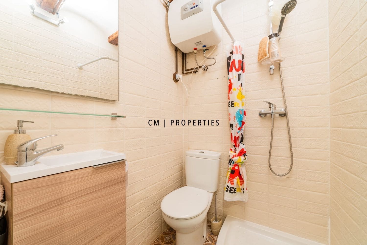 1 makuuhuone Asunto vuokrattavana paikassa Valencia kaupunki - 1 100 € (Ref: 9386315)