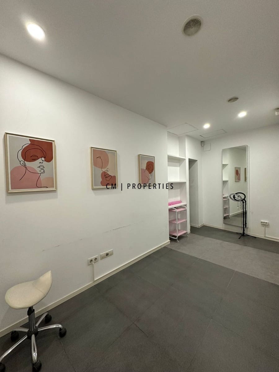 Commercieel te huur in Valencia stad - € 1.600 (Ref: 9386743)