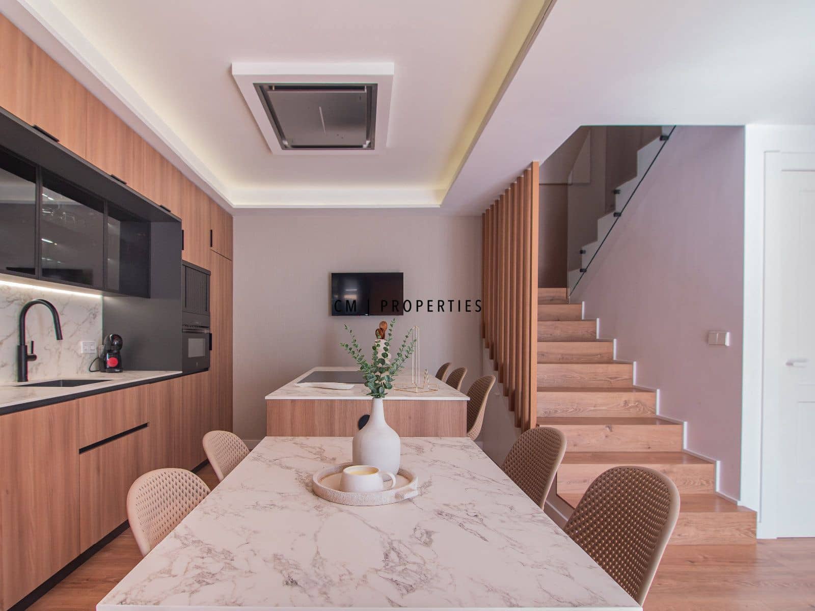 5 sovrum Hus att hyra i Valencia stad med pool garage - 6 500 € (Ref: 9386744)