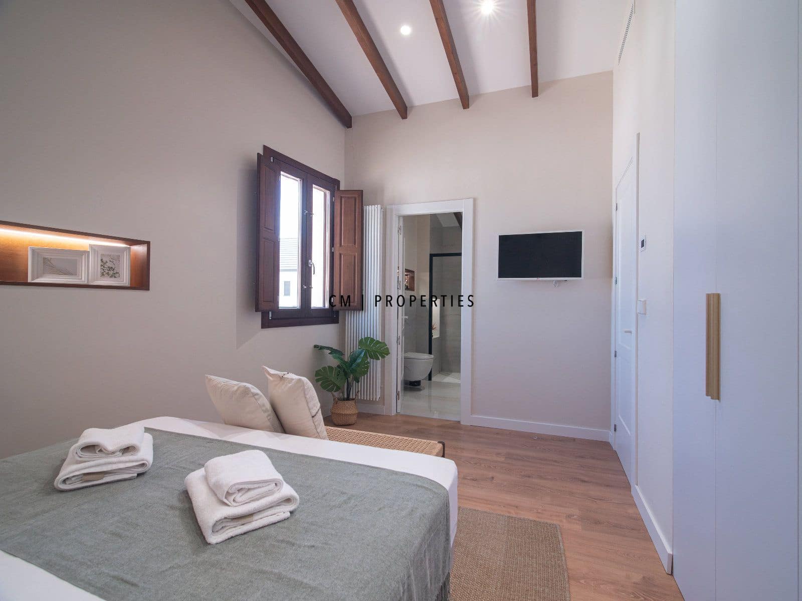 5 sovrum Hus att hyra i Valencia stad med pool garage - 6 500 € (Ref: 9386744)