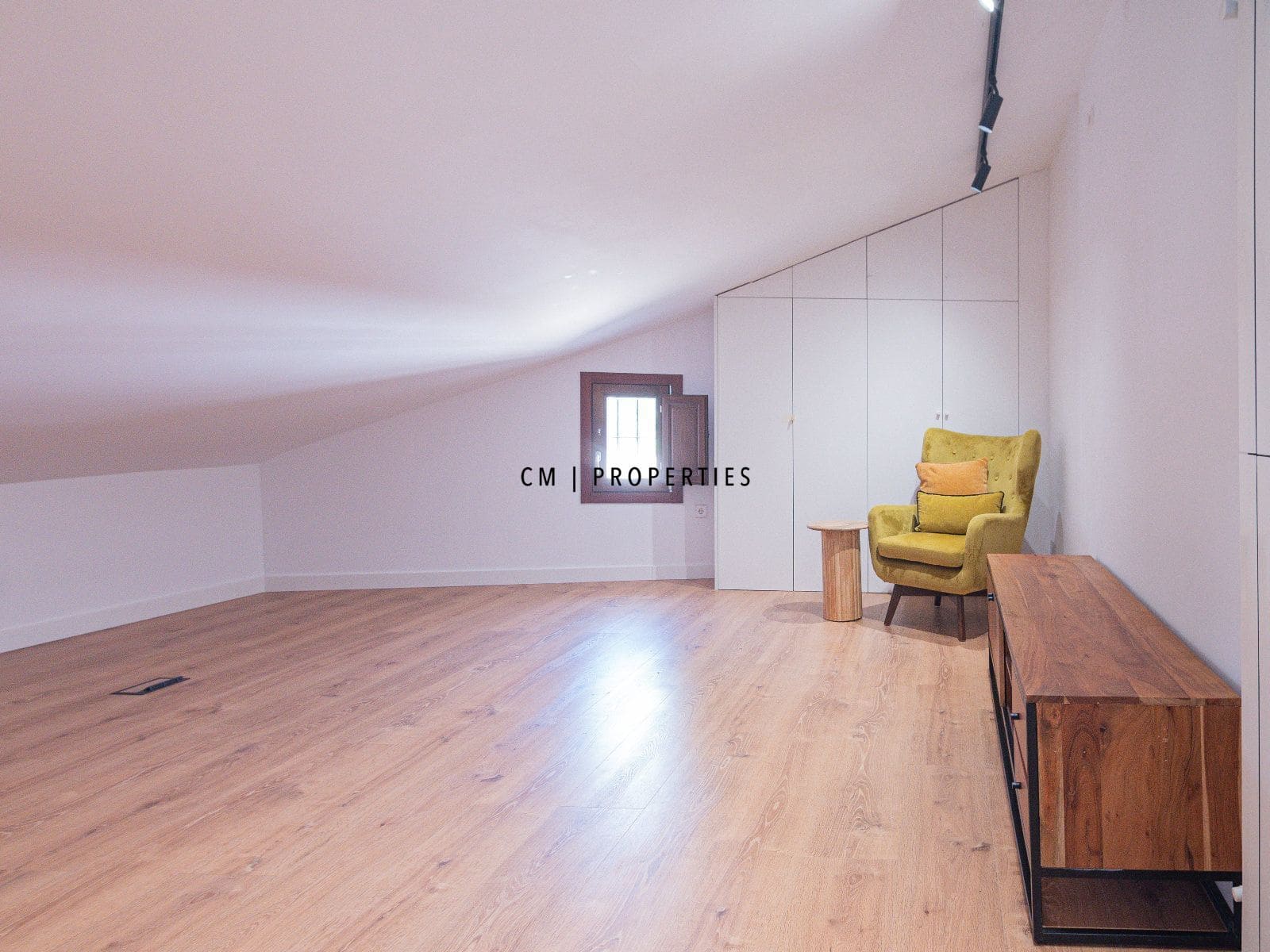 5 sovrum Hus att hyra i Valencia stad med pool garage - 6 500 € (Ref: 9386744)