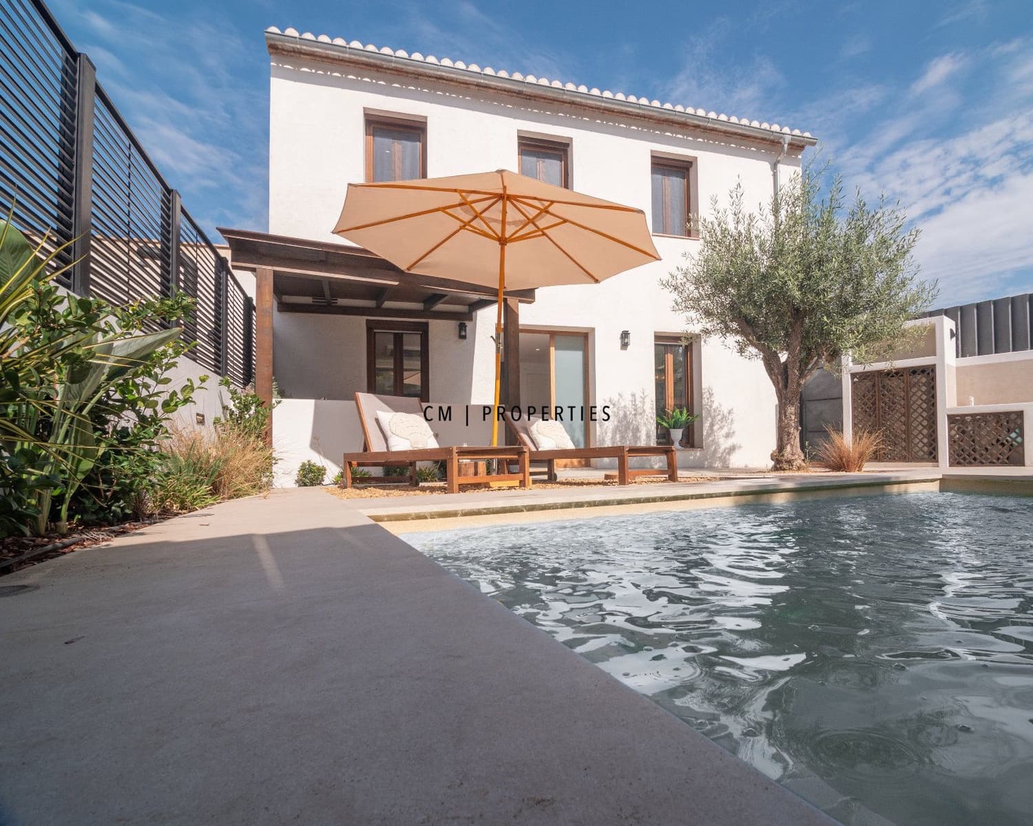 5 sovrum Hus att hyra i Valencia stad med pool garage - 6 500 € (Ref: 9386744)