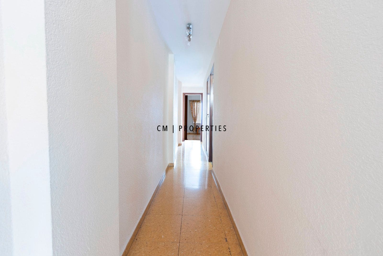 3 soveværelse Lejlighed til leje i Valencia by med garage - € 1.950 (Ref: 9388493)