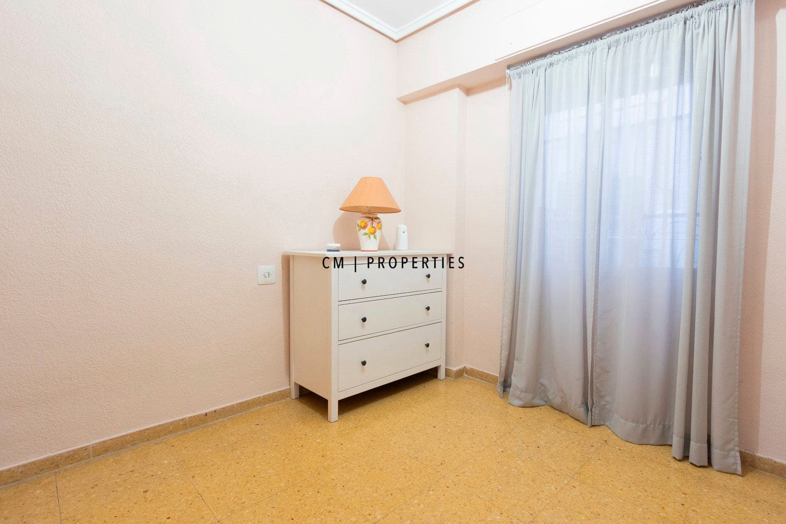 3 soveværelse Lejlighed til leje i Valencia by med garage - € 1.950 (Ref: 9388493)